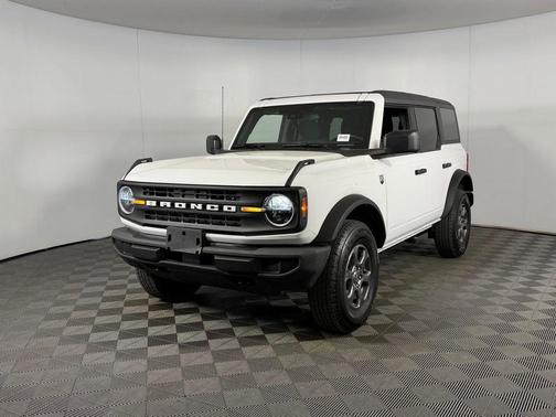 Oxford White 2025 Ford Bronco Big Bend
