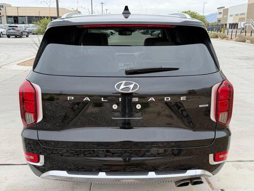 Becketts Black 2021 Hyundai PALISADE Calligraphy