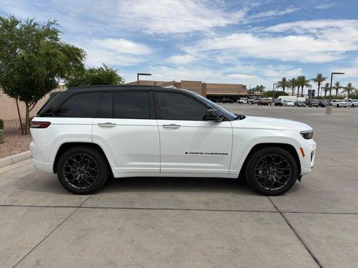2024 Jeep Grand Cherokee Summit