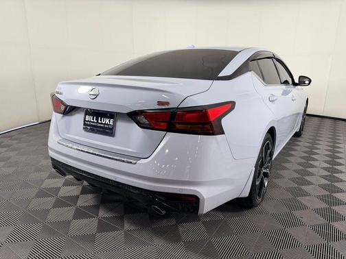 2023 Nissan Altima SR FWD