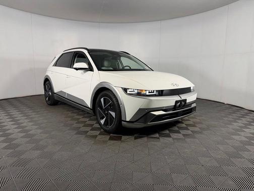 Atlas White 2025 Hyundai IONIQ 5 Limited