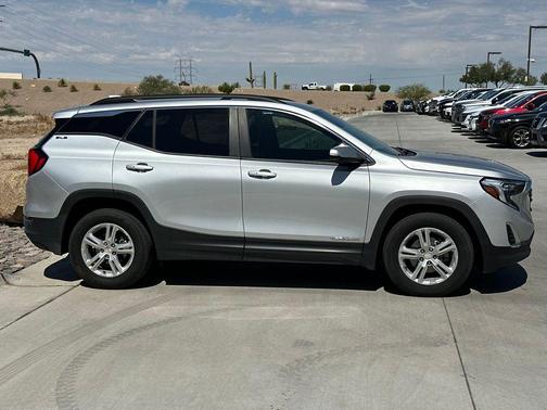 2021 GMC Terrain SLE