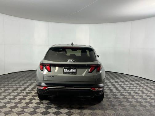2024 Hyundai TUCSON SE