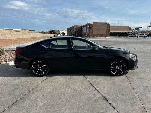 2025 Nissan Altima SR FWD