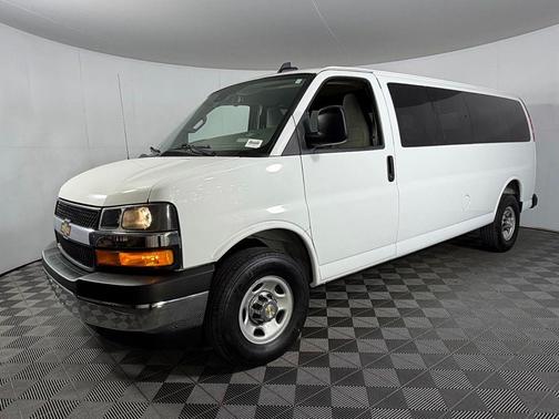 Summit White 2025 Chevrolet Express 3500 RWD 3500 Extended Wheelbase LT