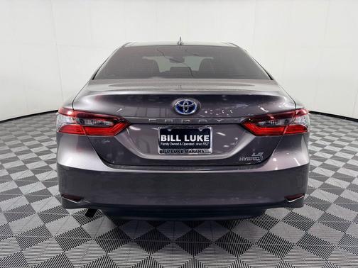 2024 Toyota Camry Hybrid LE