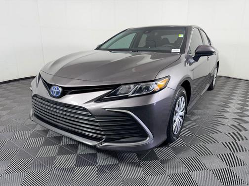 2024 Toyota Camry Hybrid LE
