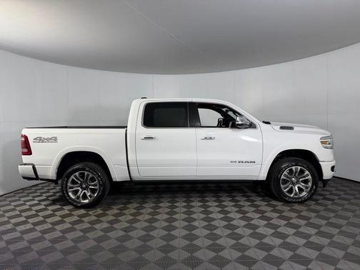 Bright White Clearcoat 2022 RAM 1500 Longhorn