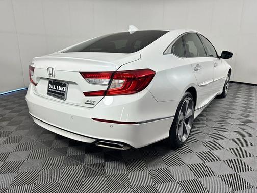 2019 Honda Accord Touring 2.0T