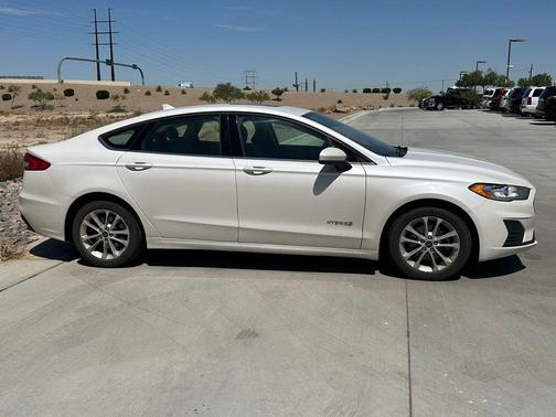 2019 Ford Fusion Hybrid SE