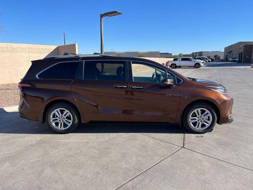 2024 Toyota Sienna Limited