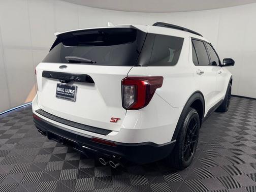 Star White Metallic Tri-Coat 2022 Ford Explorer ST