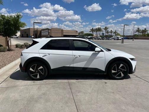 Atlas White 2025 Hyundai IONIQ 5 SEL