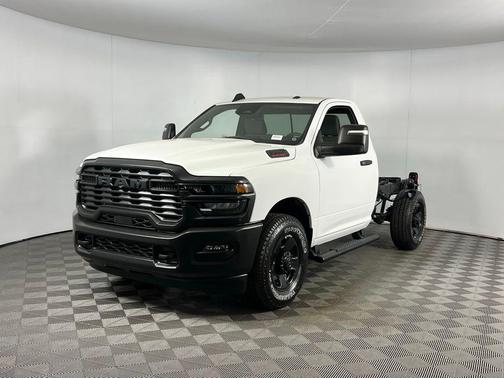 2025 RAM 3500 Tradesman Regular Cab 4x2 8' Box
