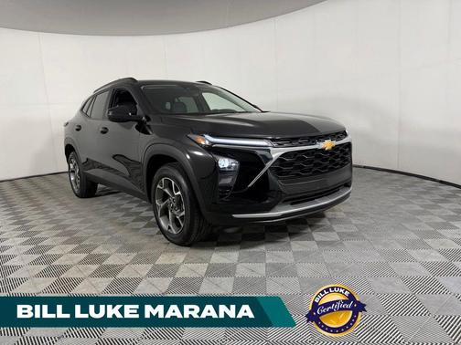 Black Metallic 2025 Chevrolet Trax LT