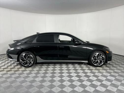 2023 Hyundai IONIQ 6 SEL