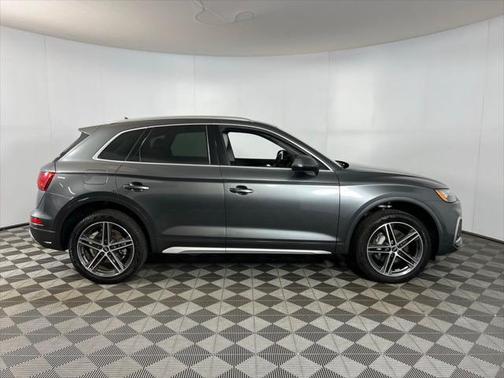 2024 Audi Q5 e 55 S line Premium Plus