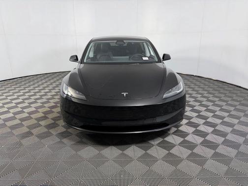 Pearl White Multi-Coat 2025 Tesla Model 3 Long Range