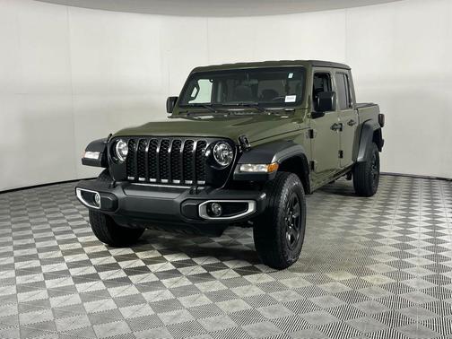 2023 Jeep Gladiator Sport