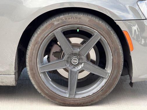 2019 Chrysler 300 S