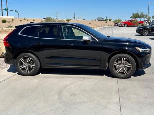 2018 Volvo XC60 T6 R-Design