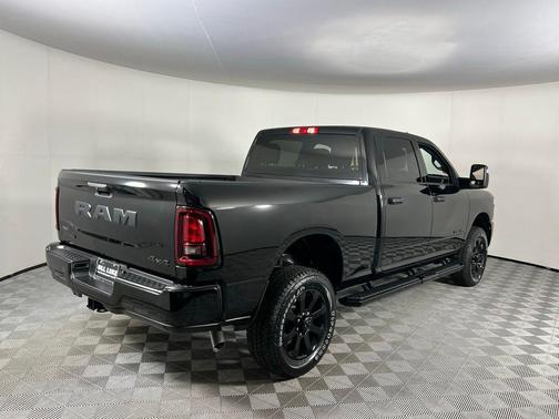 2025 RAM 2500 Big Horn Crew Cab 4x4 6'4' Box