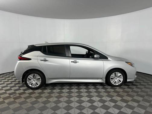 2023 Nissan Leaf S 40 kWh