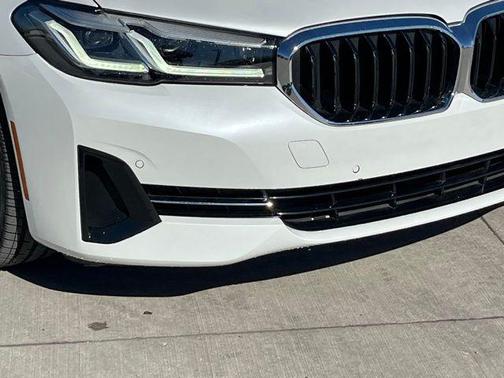 2023 BMW 530 i