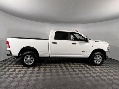 2023 RAM 2500 Big Horn Crew Cab 4x4 6'4' Box