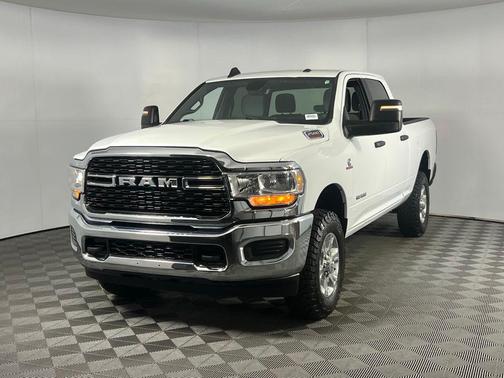 2023 RAM 2500 Big Horn Crew Cab 4x4 6'4' Box