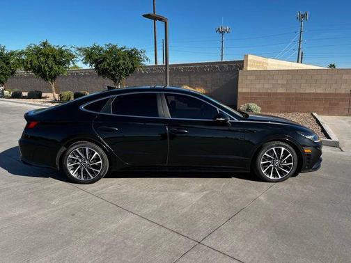 2022 Hyundai SONATA Limited