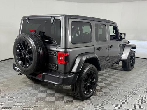 Granite Crystal Metallic Clearcoat 2025 Jeep Wrangler 4xe Sahara