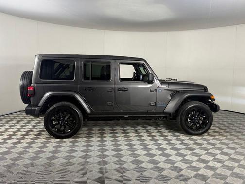 Granite Crystal Metallic Clearcoat 2025 Jeep Wrangler 4xe Sahara