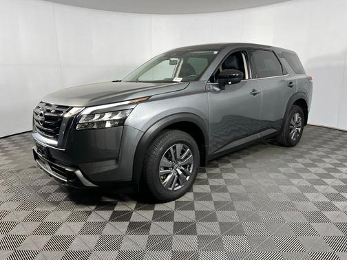 2025 Nissan Pathfinder S 4WD