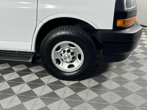 2023 Chevrolet Express 3500 RWD 3500 Extended Wheelbase LS