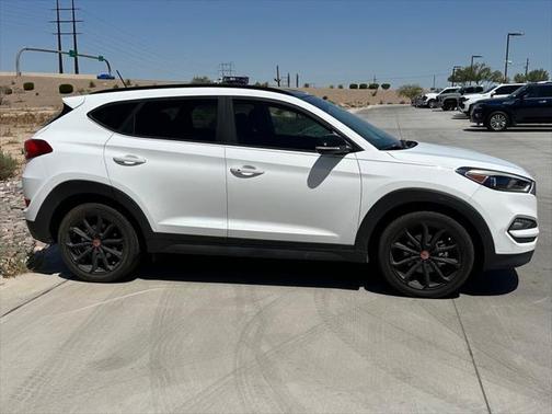 2017 Hyundai TUCSON Night