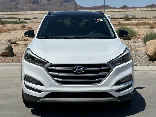 2017 Hyundai TUCSON Night