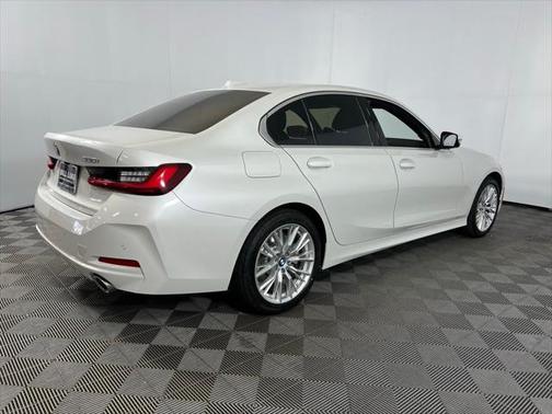 2024 BMW 330 i