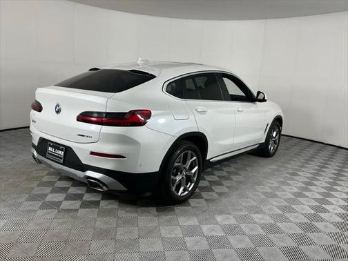 2024 BMW X4 xDrive30i
