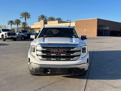 2024 GMC Sierra 1500 SLE
