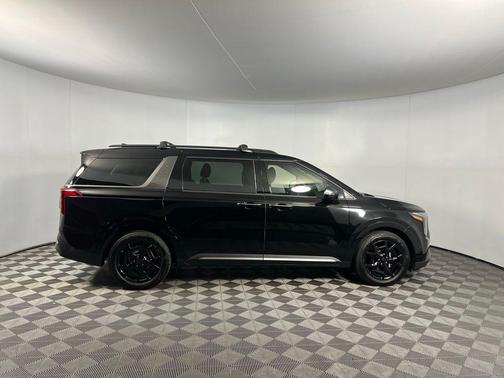 2025 Kia Carnival Hybrid SX