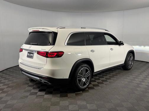 2022 Mercedes-Benz GLS 450 4MATIC