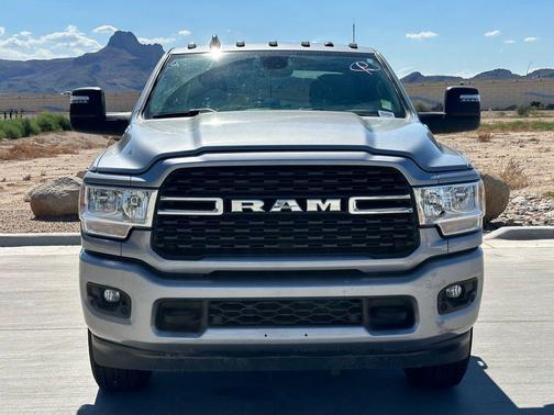 2023 RAM 2500 Big Horn Crew Cab 4x4 6'4' Box