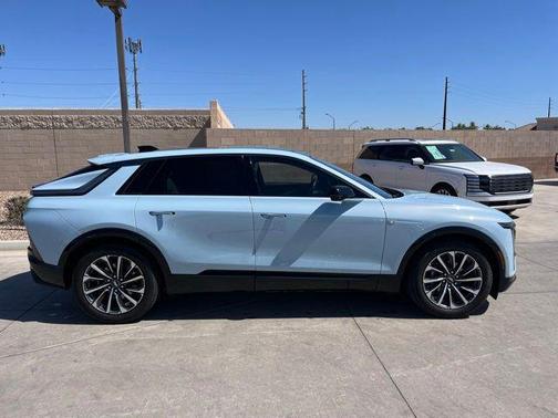 Nimbus Metallic 2024 Cadillac LYRIQ Sport