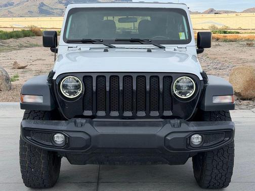 2022 Jeep Wrangler Willys