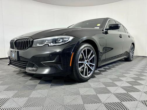 2021 BMW 330e Base