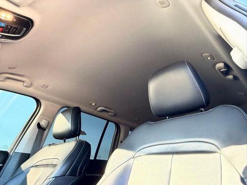 Bright White Clearcoat 2023 Jeep Grand Cherokee Limited