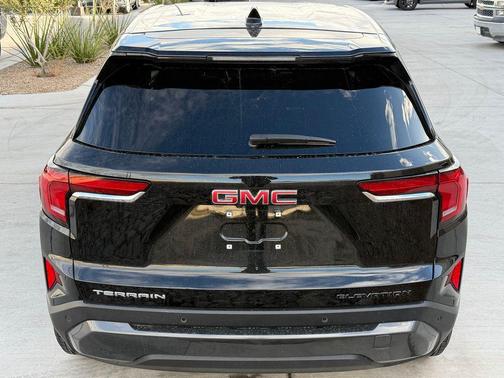 2025 GMC Terrain FWD Elevation