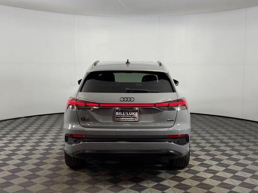 Pebble 2023 Audi Q4 e-tron Premium Plus 50 quattro