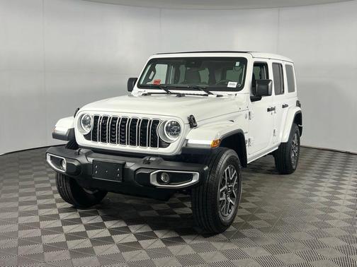 2024 Jeep Wrangler 4-Door Sahara 4x4